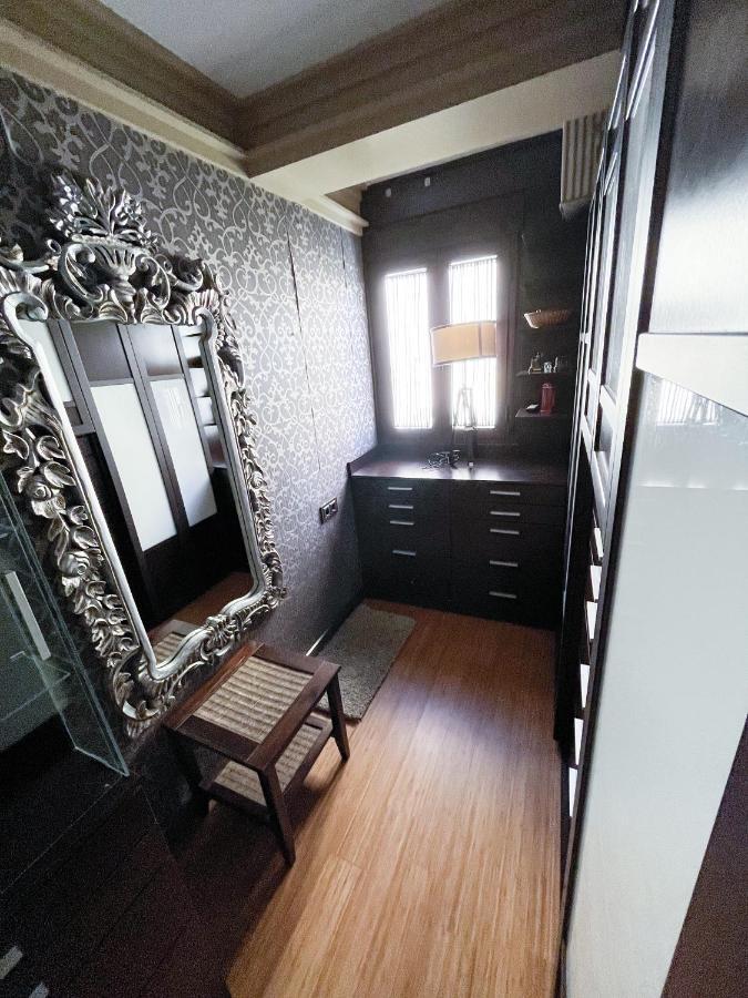 180 Home Luxury N. De Los Angeles Seville Exterior photo