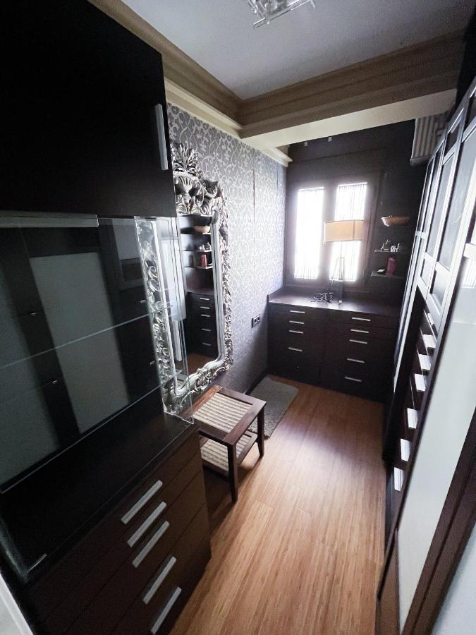 180 Home Luxury N. De Los Angeles Seville Exterior photo